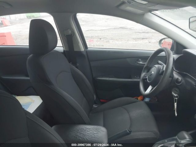 Photo 4 VIN: 3KPF24AD7KE020110 - KIA FORTE 