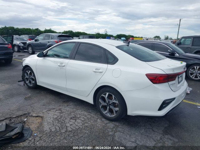 Photo 2 VIN: 3KPF24AD7KE037943 - KIA FORTE 