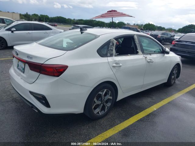 Photo 3 VIN: 3KPF24AD7KE037943 - KIA FORTE 