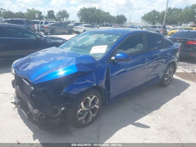 Photo 1 VIN: 3KPF24AD7KE072529 - KIA FORTE 