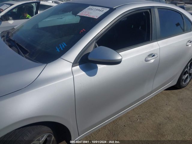 Photo 5 VIN: 3KPF24AD7KE083885 - KIA FORTE 