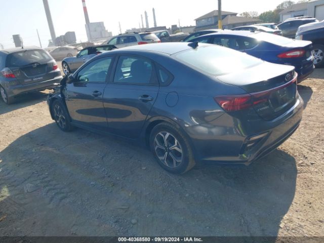 Photo 2 VIN: 3KPF24AD7KE126119 - KIA FORTE 