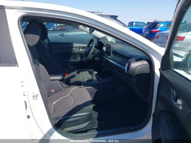 Photo 4 VIN: 3KPF24AD7KE128906 - KIA FORTE 