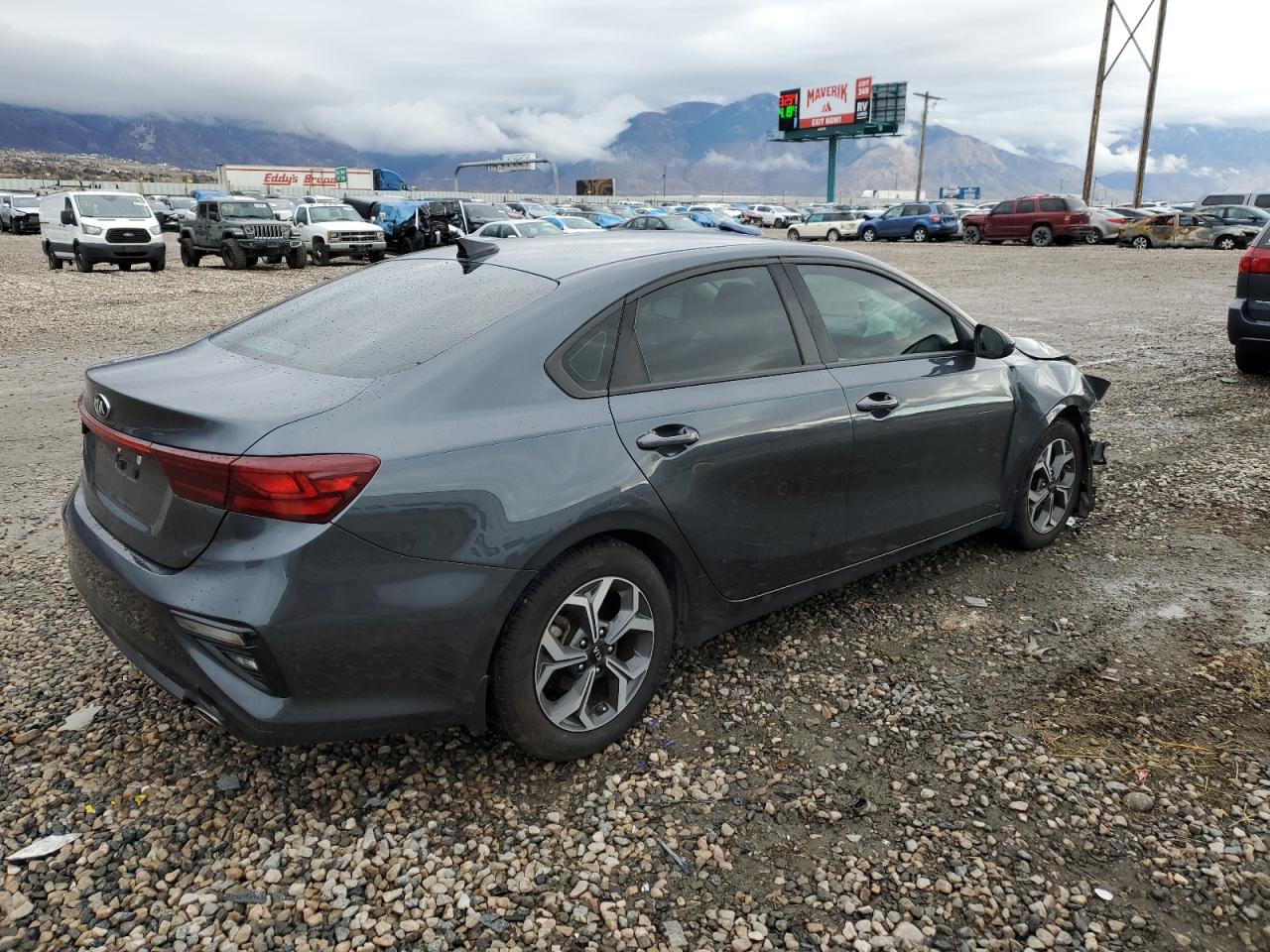 Photo 2 VIN: 3KPF24AD7KE130218 - KIA FORTE 