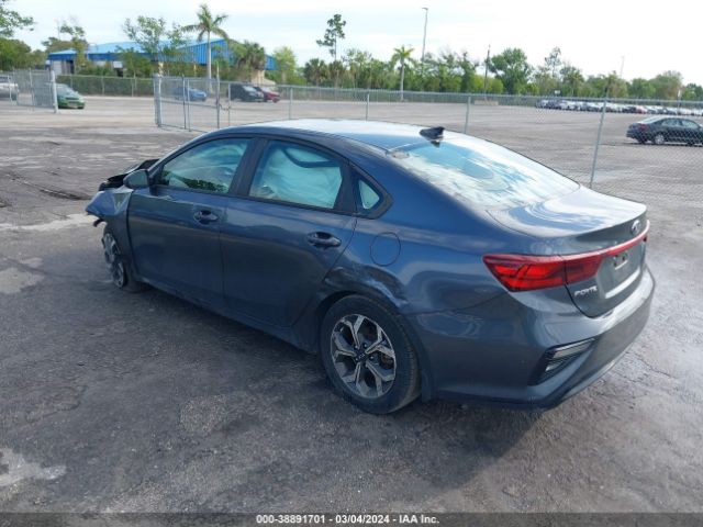 Photo 2 VIN: 3KPF24AD7ME299044 - KIA FORTE 