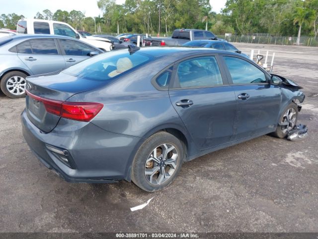 Photo 3 VIN: 3KPF24AD7ME299044 - KIA FORTE 