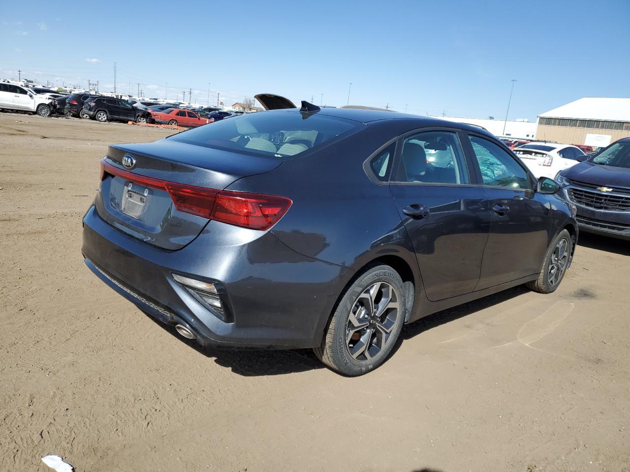 Photo 2 VIN: 3KPF24AD7ME303853 - KIA FORTE 