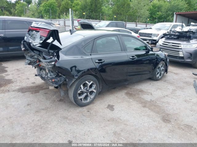 Photo 3 VIN: 3KPF24AD7ME309443 - KIA FORTE 