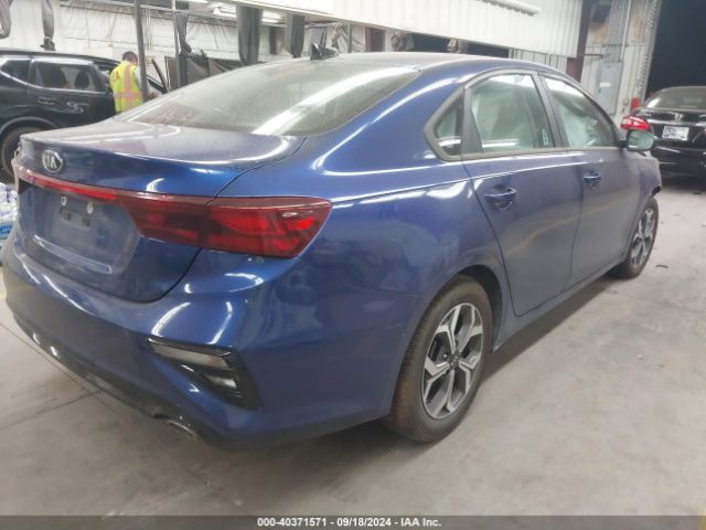 Photo 3 VIN: 3KPF24AD7ME329059 - KIA FORTE 