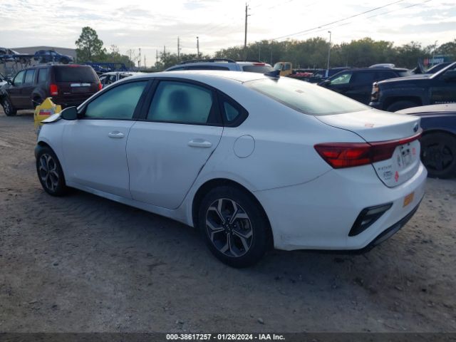 Photo 2 VIN: 3KPF24AD7ME352938 - KIA FORTE 