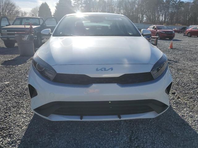 Photo 4 VIN: 3KPF24AD7NE456606 - KIA FORTE 