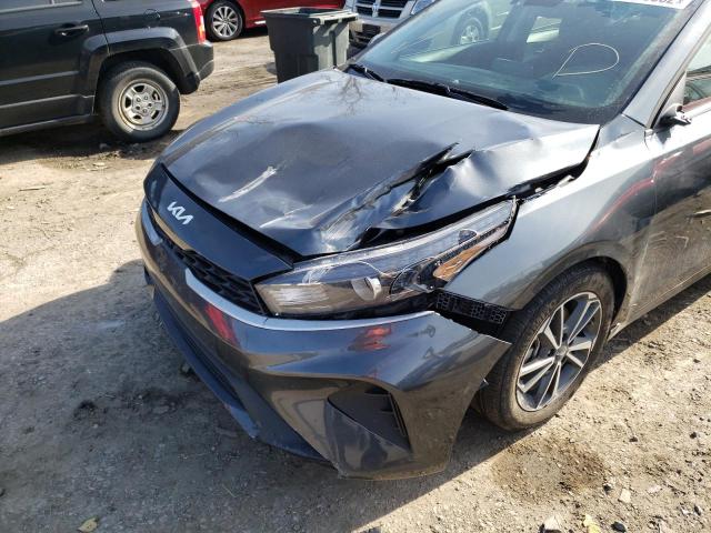 Photo 8 VIN: 3KPF24AD7NE461143 - KIA FORTE FE 