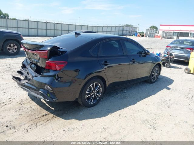 Photo 3 VIN: 3KPF24AD7NE464432 - KIA FORTE 