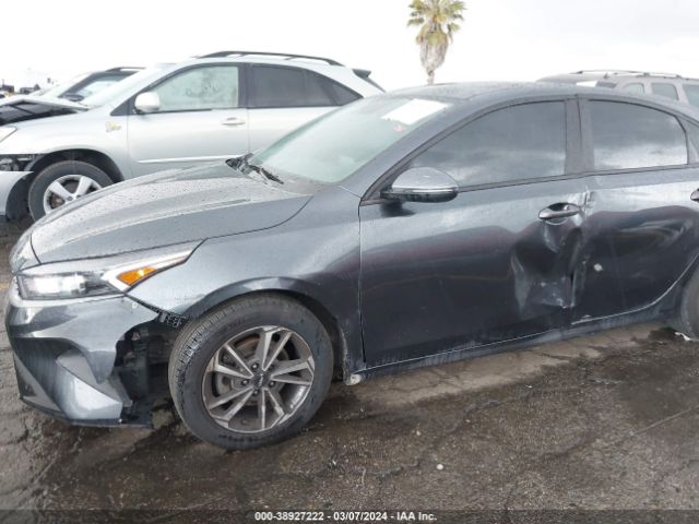 Photo 5 VIN: 3KPF24AD7PE562914 - KIA FORTE 