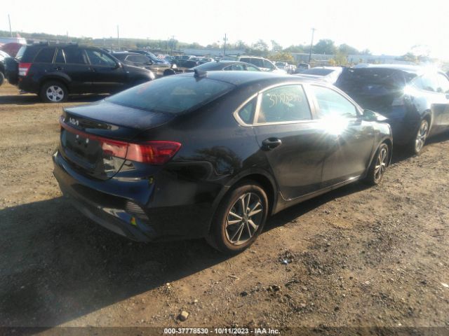 Photo 3 VIN: 3KPF24AD7PE579745 - KIA FORTE 