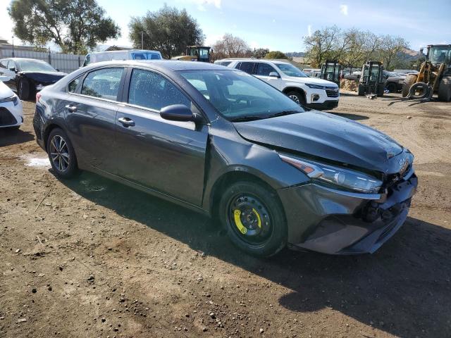 Photo 3 VIN: 3KPF24AD7PE590504 - KIA FORTE LX 