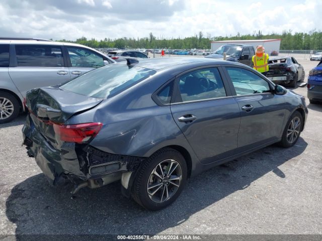 Photo 3 VIN: 3KPF24AD7PE601128 - KIA FORTE 