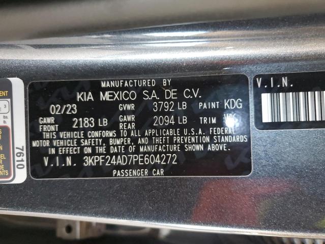 Photo 11 VIN: 3KPF24AD7PE604272 - KIA FORTE 