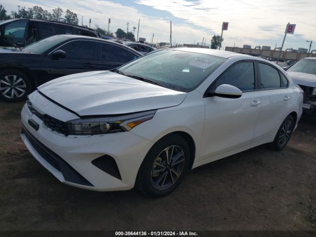 Photo 1 VIN: 3KPF24AD7PE617538 - KIA FORTE 