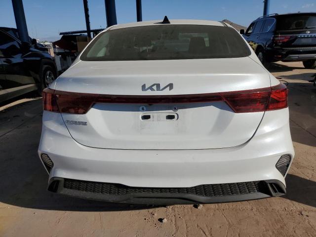 Photo 5 VIN: 3KPF24AD7PE629978 - KIA FORTE LX 