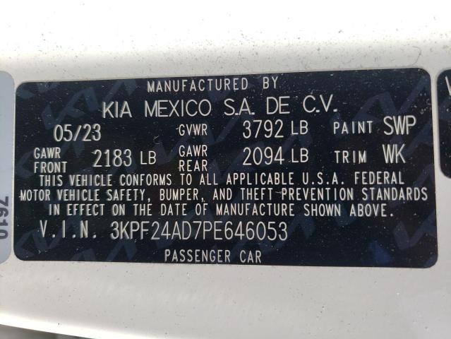 Photo 11 VIN: 3KPF24AD7PE646053 - KIA FORTE LX 