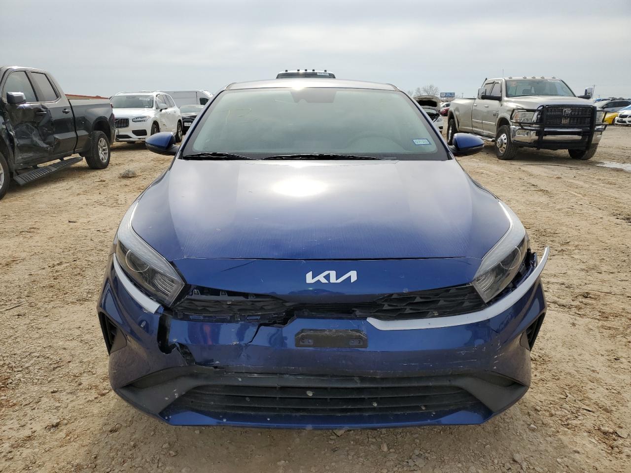 Photo 4 VIN: 3KPF24AD7PE652774 - KIA FORTE 