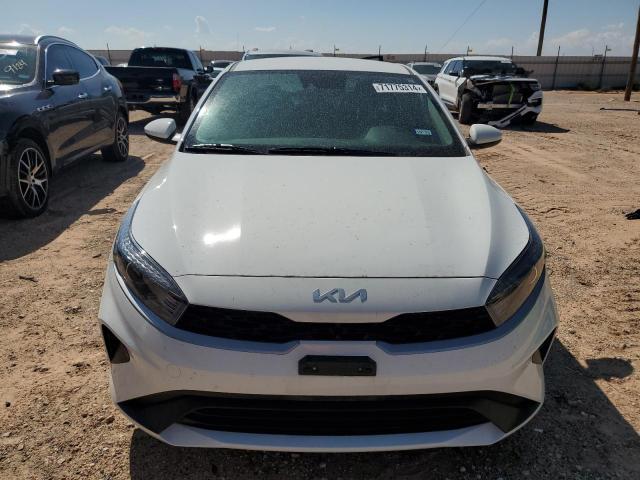 Photo 4 VIN: 3KPF24AD7RE692534 - KIA FORTE LX 