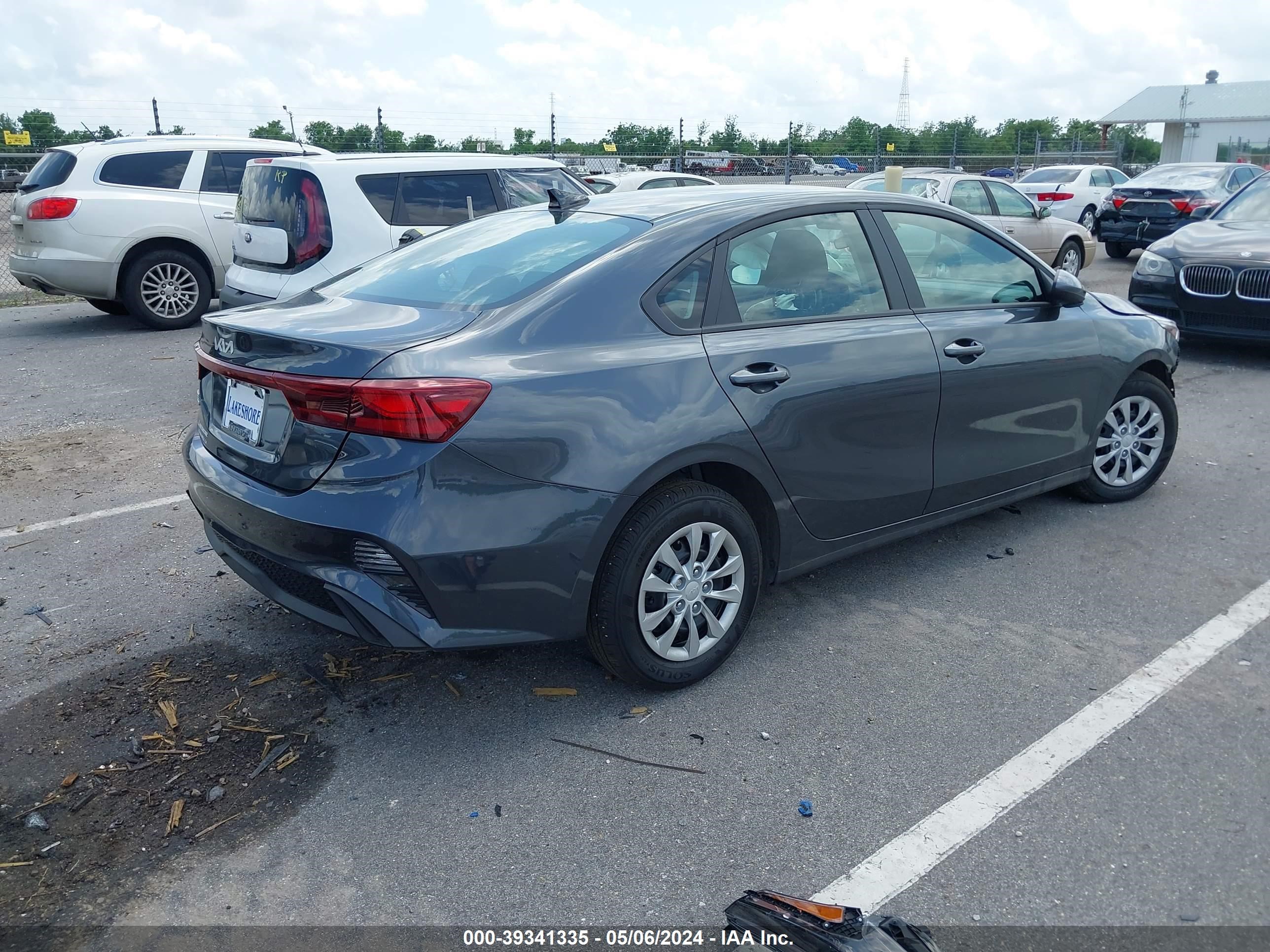 Photo 3 VIN: 3KPF24AD7RE752893 - KIA FORTE 