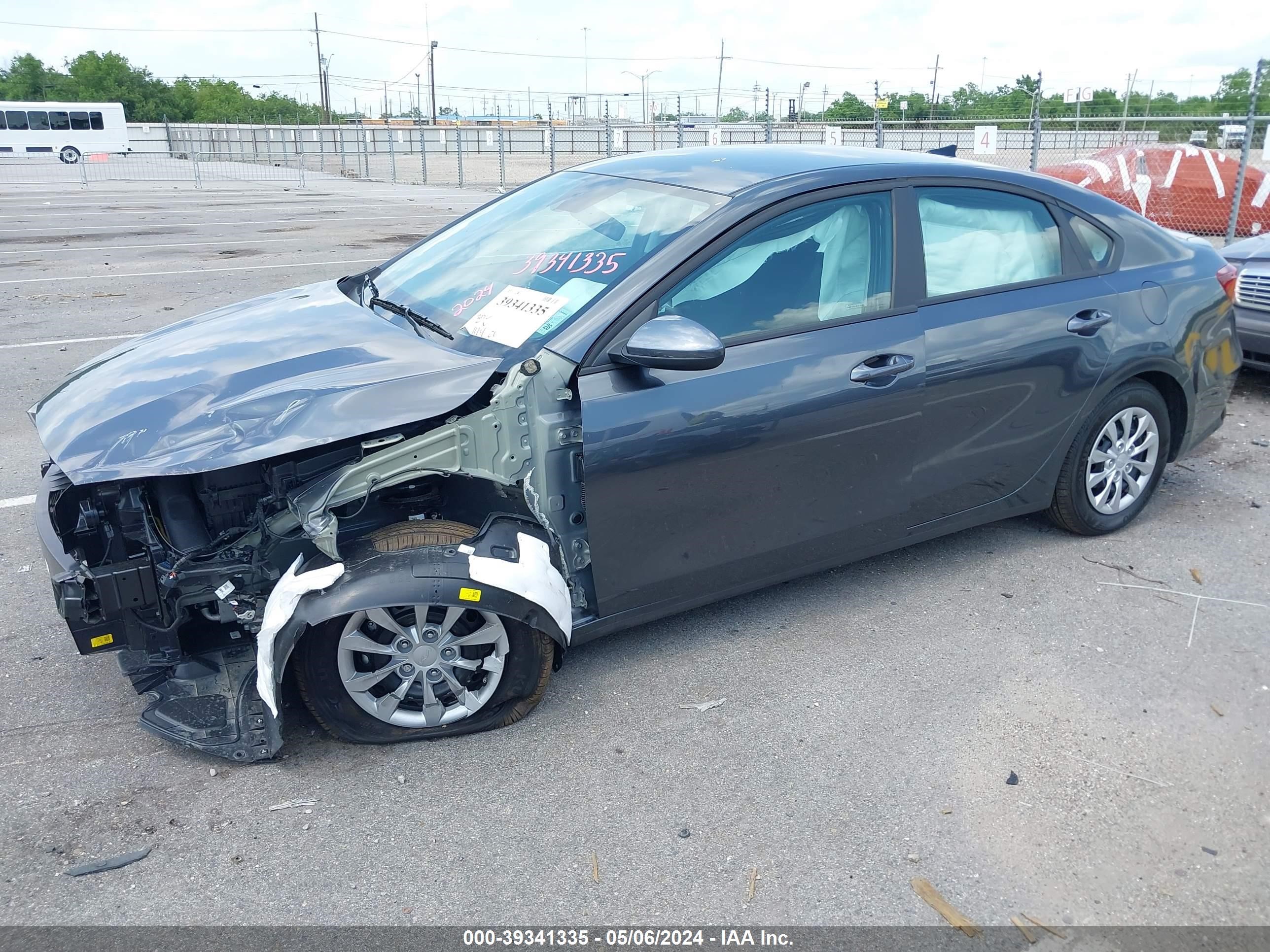 Photo 5 VIN: 3KPF24AD7RE752893 - KIA FORTE 