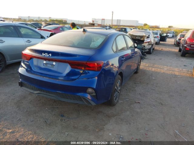 Photo 3 VIN: 3KPF24AD7RE753834 - KIA FORTE 