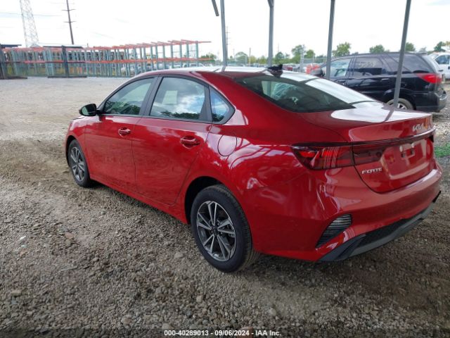 Photo 2 VIN: 3KPF24AD7RE788373 - KIA FORTE 