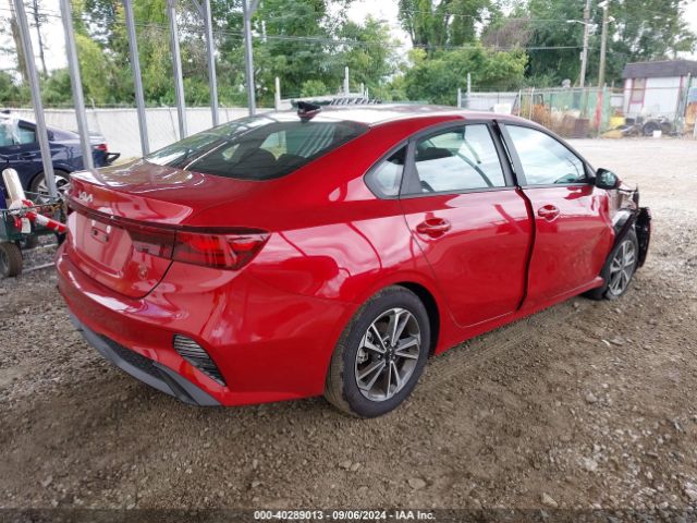 Photo 3 VIN: 3KPF24AD7RE788373 - KIA FORTE 