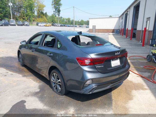 Photo 2 VIN: 3KPF24AD7RE794769 - KIA FORTE 