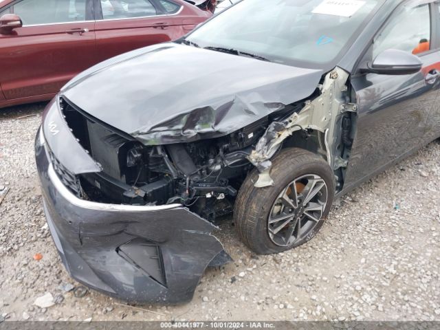 Photo 5 VIN: 3KPF24AD7RE828158 - KIA FORTE 