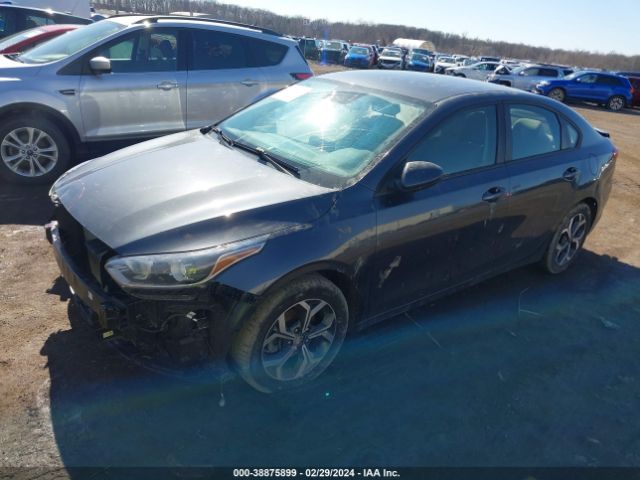 Photo 1 VIN: 3KPF24AD8KE012680 - KIA FORTE 