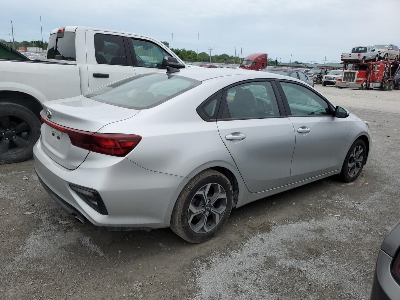 Photo 2 VIN: 3KPF24AD8KE041385 - KIA FORTE 