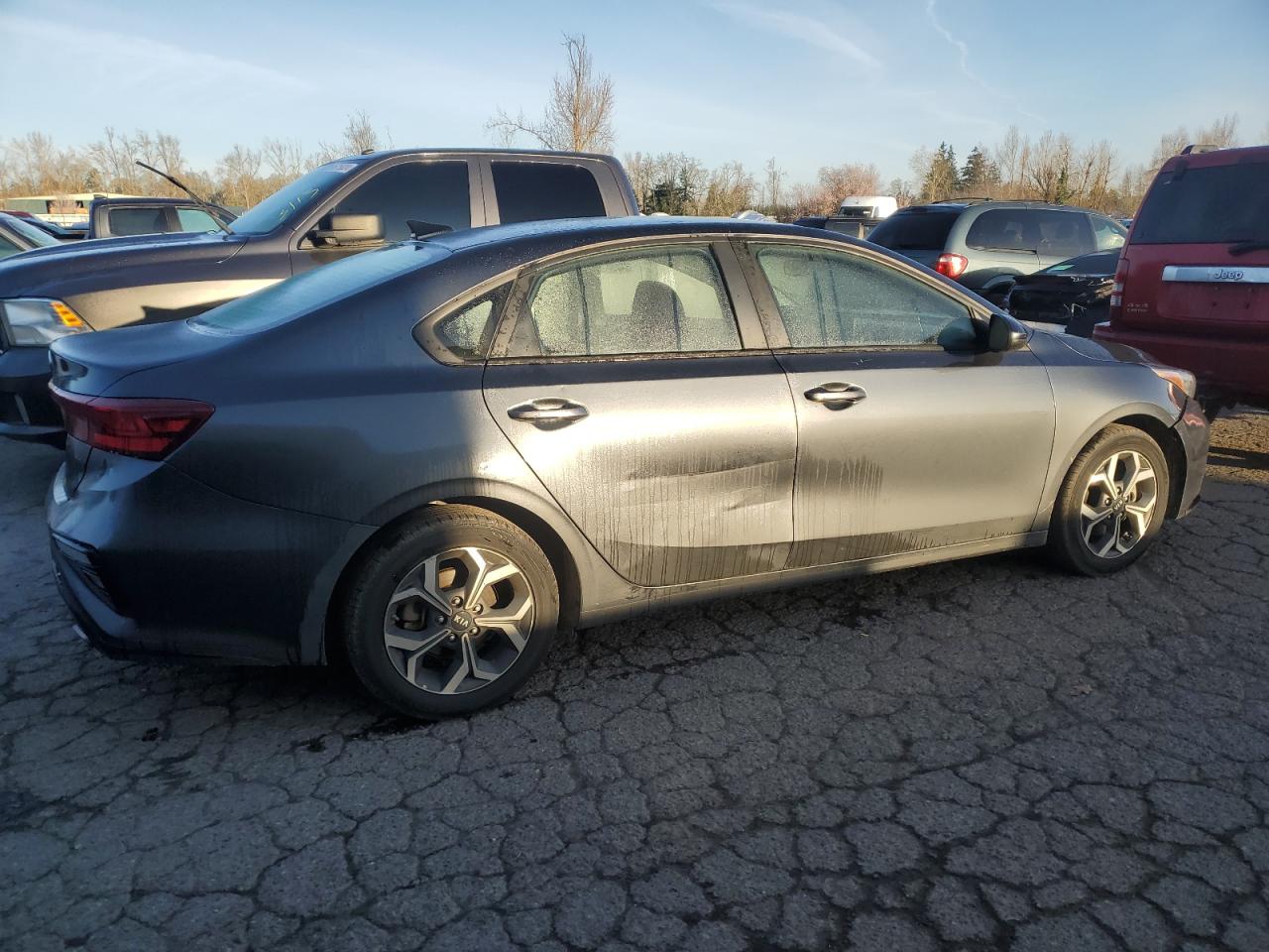 Photo 2 VIN: 3KPF24AD8KE049132 - KIA FORTE 