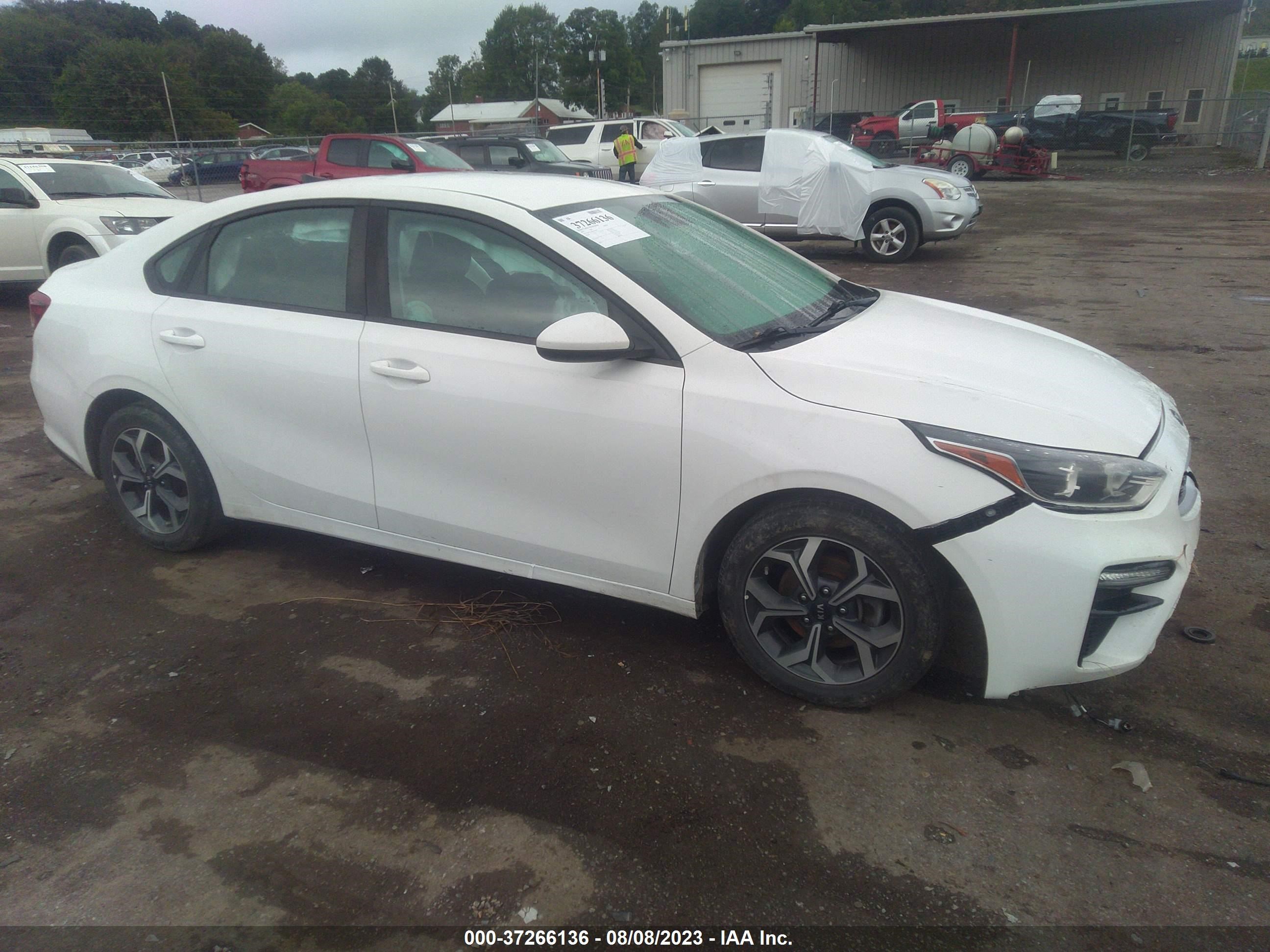 Photo 0 VIN: 3KPF24AD8KE074225 - KIA FORTE 