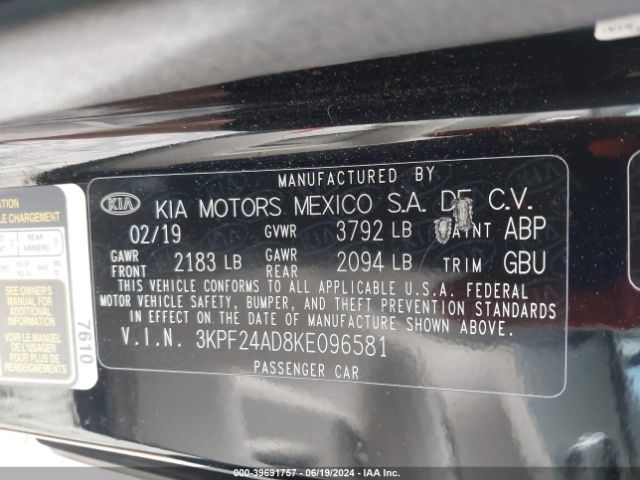 Photo 8 VIN: 3KPF24AD8KE096581 - KIA FORTE 