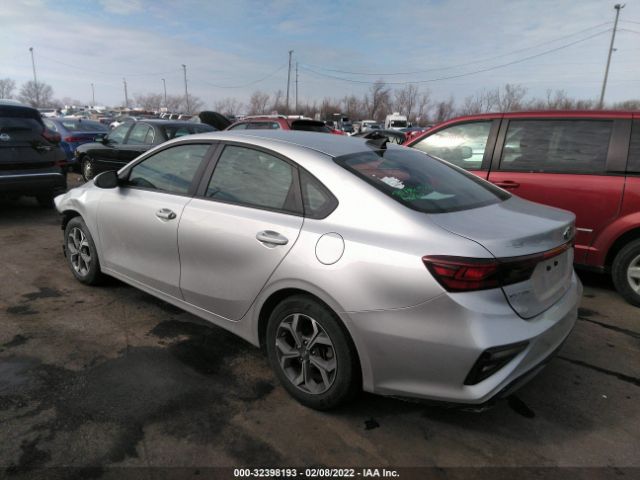 Photo 2 VIN: 3KPF24AD8KE097553 - KIA FORTE 