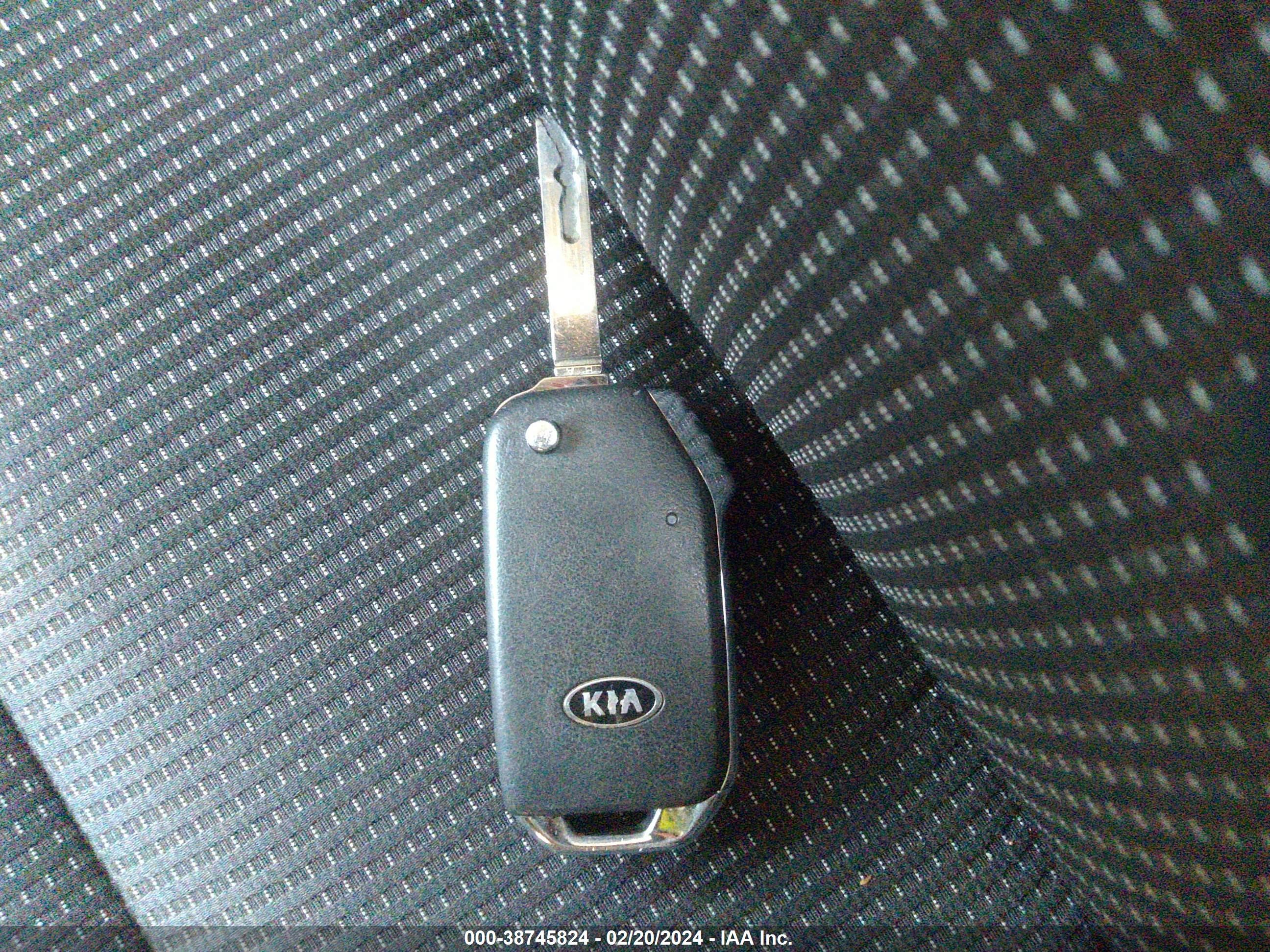 Photo 10 VIN: 3KPF24AD8KE107076 - KIA FORTE 