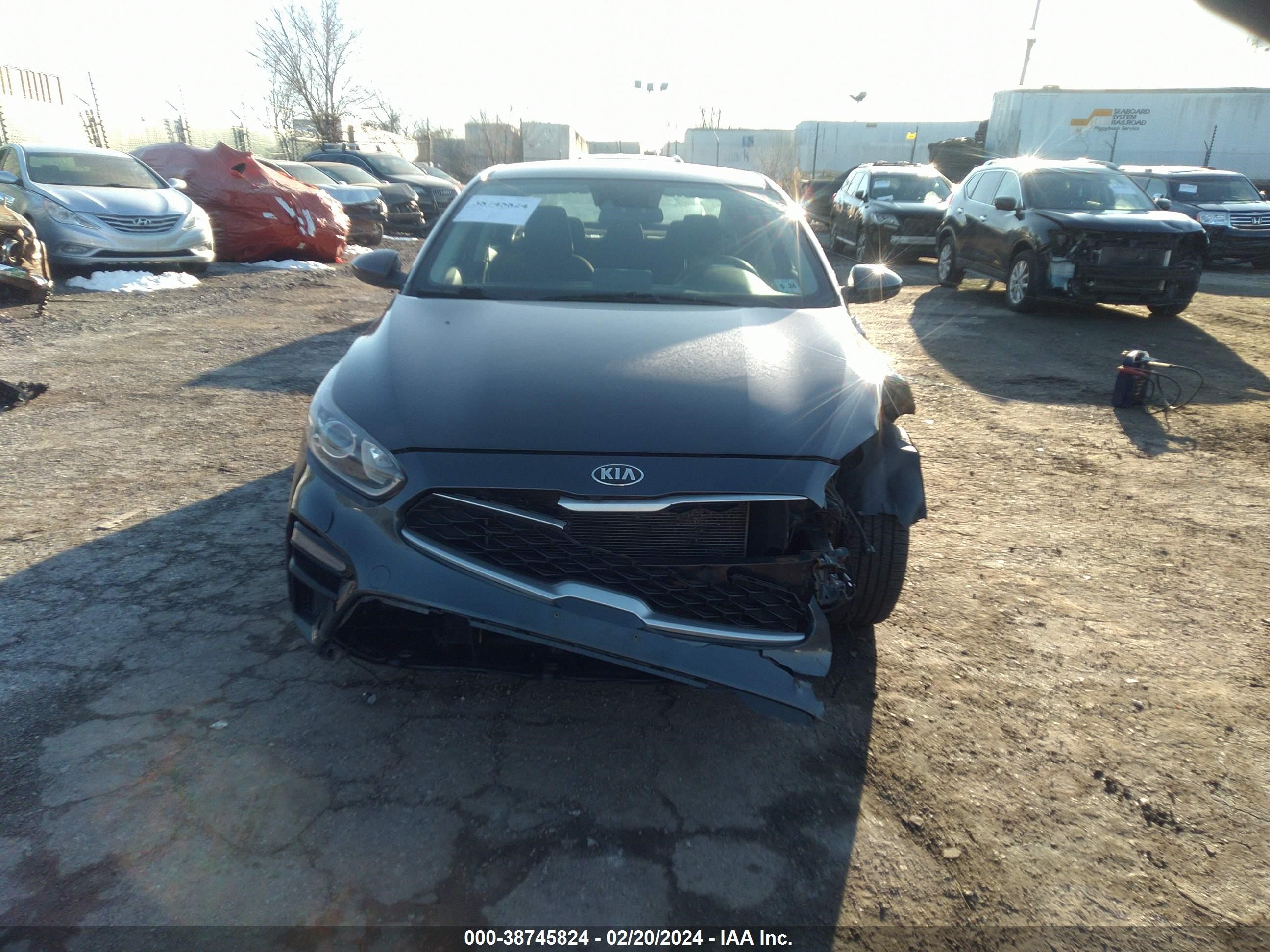 Photo 12 VIN: 3KPF24AD8KE107076 - KIA FORTE 