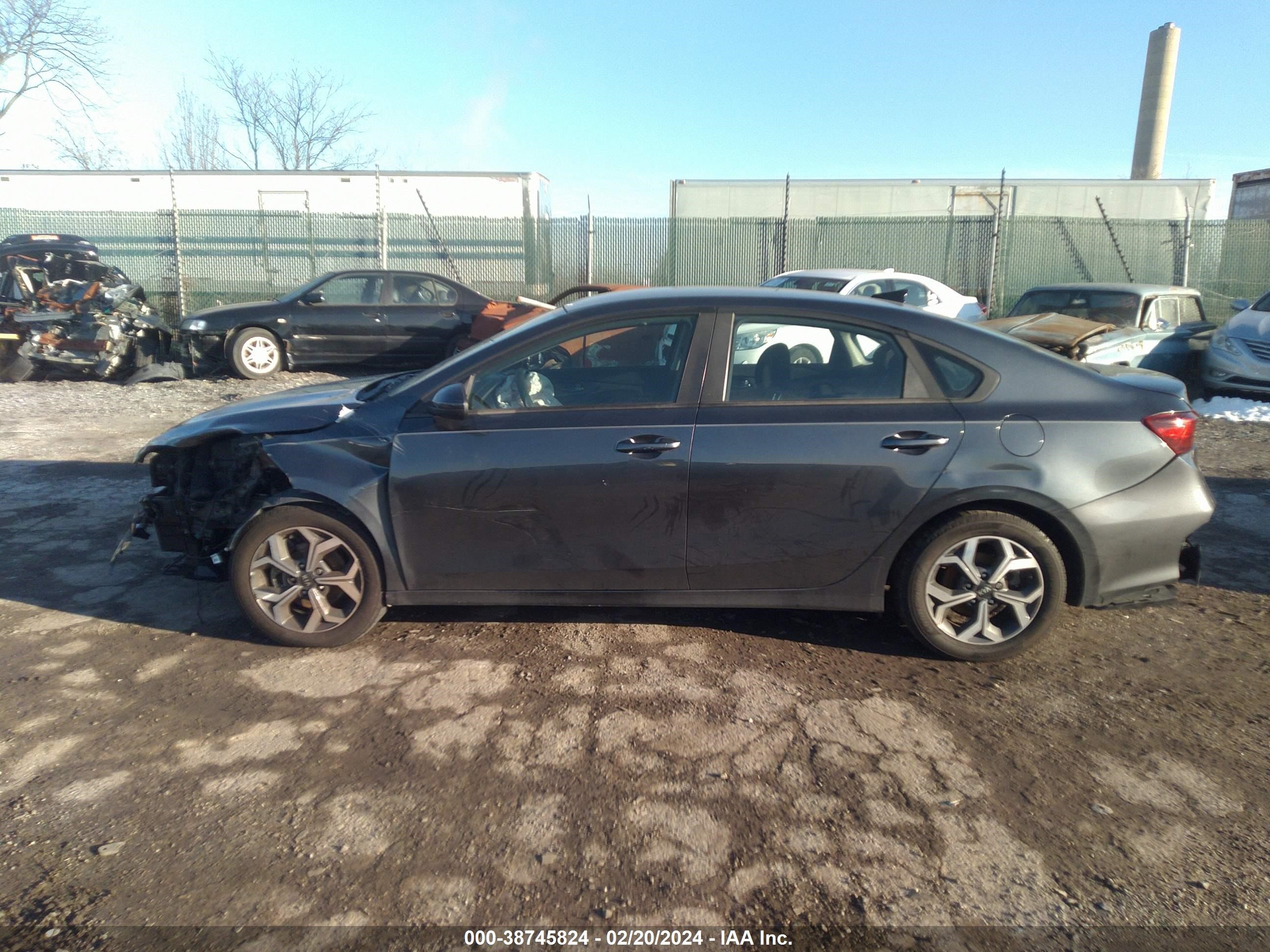 Photo 14 VIN: 3KPF24AD8KE107076 - KIA FORTE 