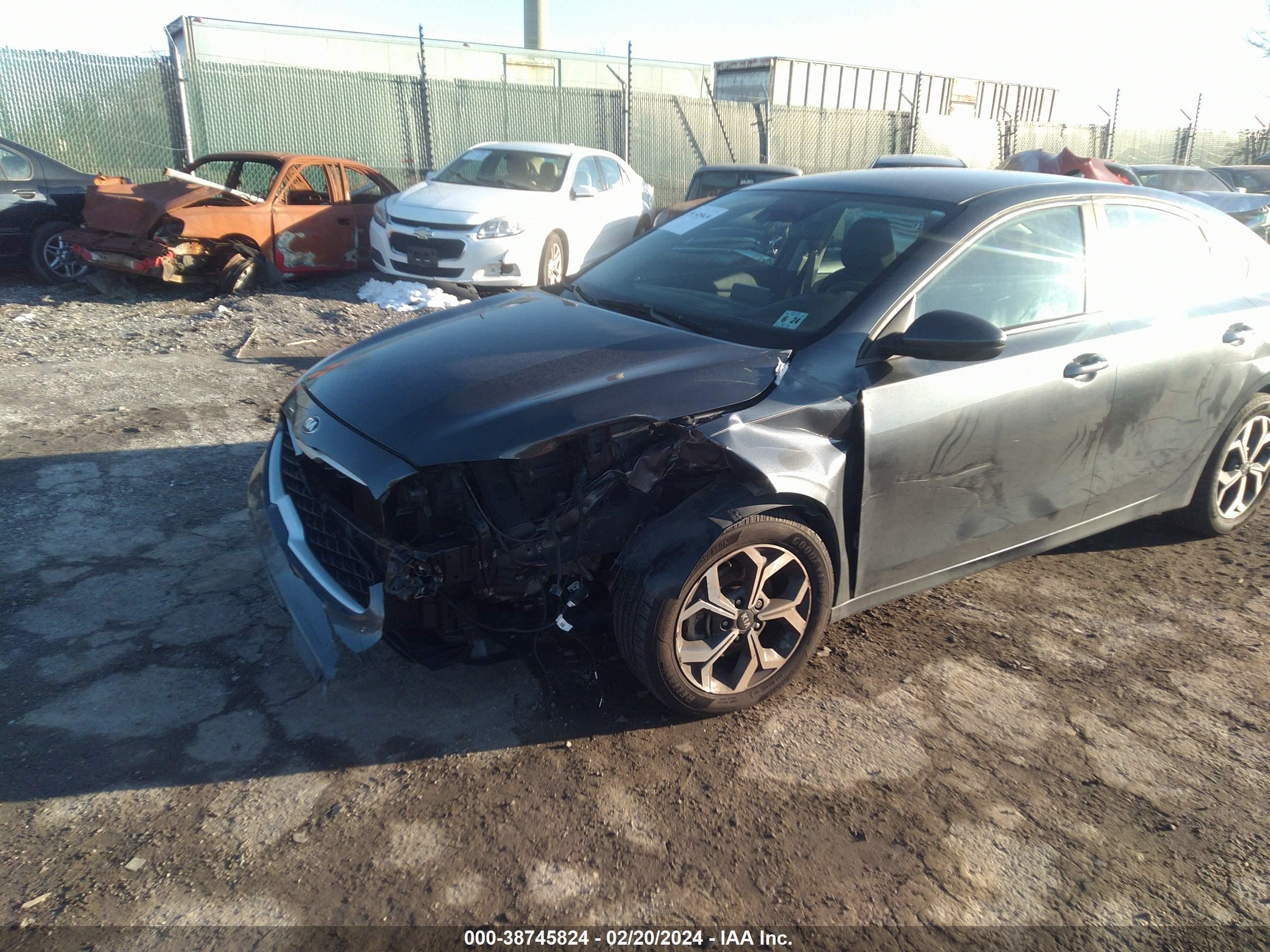 Photo 5 VIN: 3KPF24AD8KE107076 - KIA FORTE 