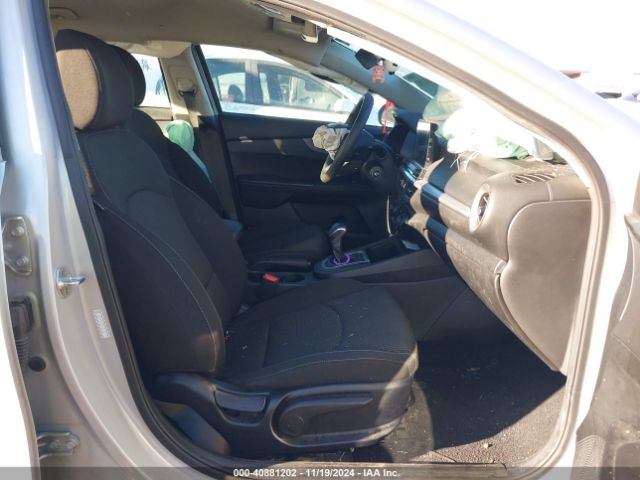 Photo 4 VIN: 3KPF24AD8KE109197 - KIA FORTE 