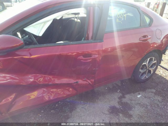 Photo 5 VIN: 3KPF24AD8KE137355 - KIA FORTE 