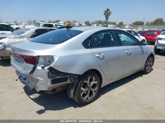 Photo 3 VIN: 3KPF24AD8LE174679 - KIA FORTE 