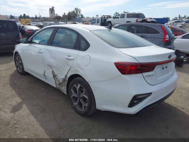 Photo 2 VIN: 3KPF24AD8LE256217 - KIA FORTE 