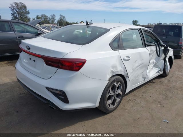 Photo 3 VIN: 3KPF24AD8LE256217 - KIA FORTE 