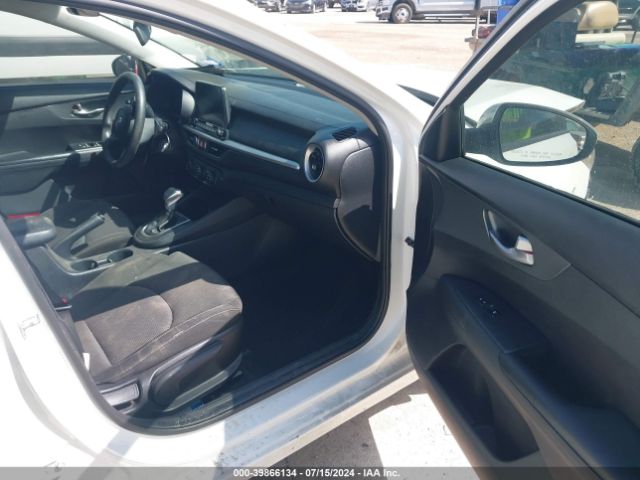 Photo 4 VIN: 3KPF24AD8ME290868 - KIA FORTE 